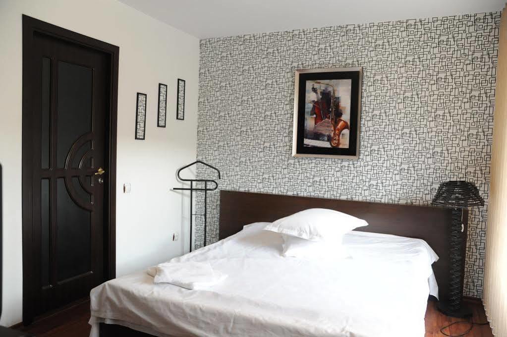 Pension Casa Wenge Sinaia Bagian luar foto