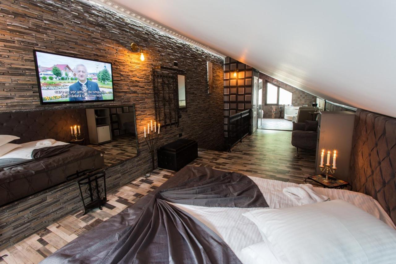 Pension Casa Wenge Sinaia Bagian luar foto