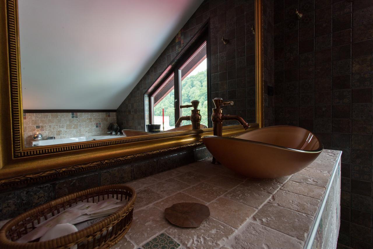 Pension Casa Wenge Sinaia Bagian luar foto
